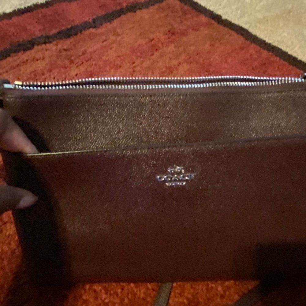 Coach crossbody - Picture 3 of 3